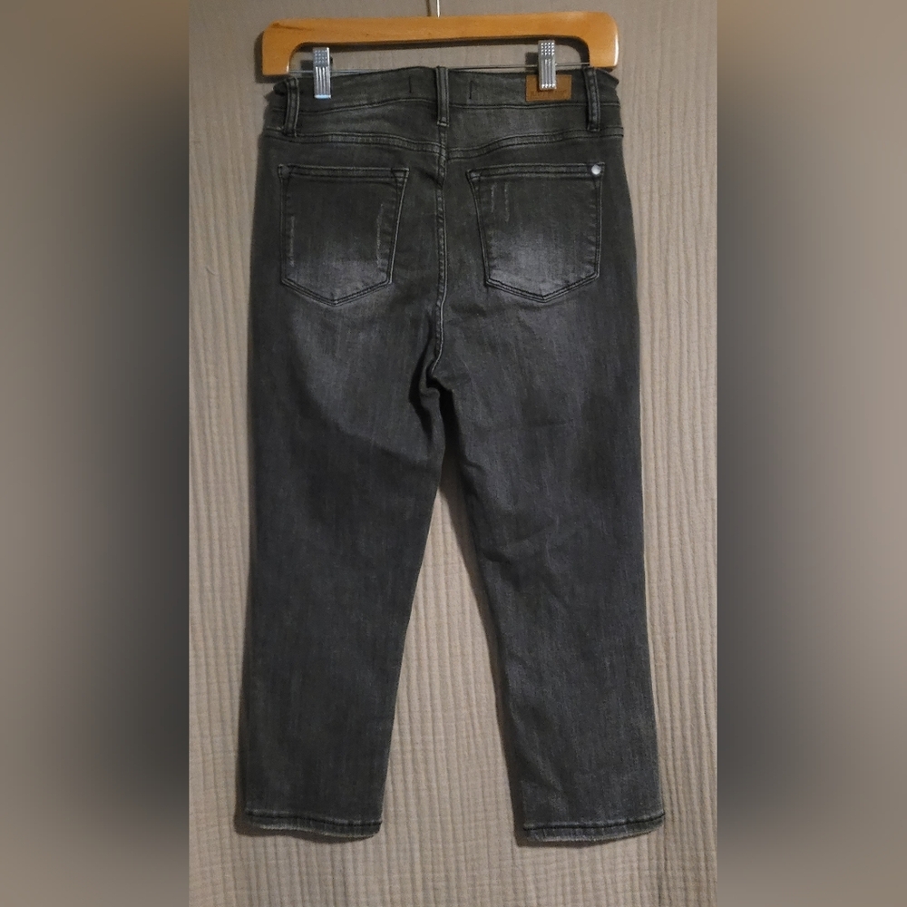 Judy Blue Charcoal Skinny Fit Capri Distressed Stretch Jeans - Picture 2 of 8